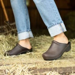 Dansko Sonja Antique Brown/Black 14 Dansko Sonja Antique Brown/Black -Dansko Sales Store HeritagePDPSonjabrown2 a5332d82 4448 4dd5 bb43 c677bc482d88