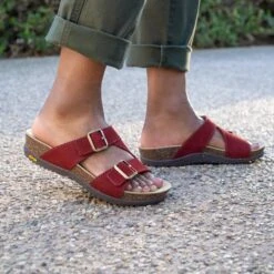 Dansko Dayna Cinnabar Suede -Dansko Sales Store S23 PDP Dulce Dayna Cinnabar OnFoot 2400x2400 1