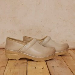 Dansko Professional Sand Milled Burnished 16 Dansko Professional Sand Milled Burnished -Dansko Sales Store S24 Professional Sand 0212 2400x2400 b020acc2 a3f6 49e1 bab8 b8c6deee560c